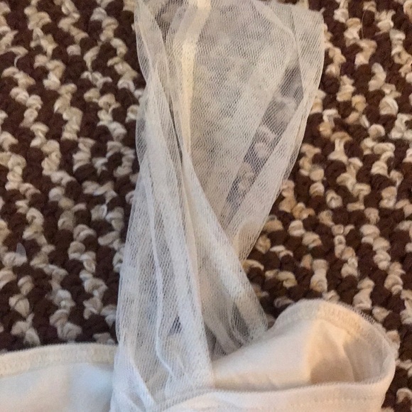 Cream colored nylon 2 piece - Picture 6 of 6